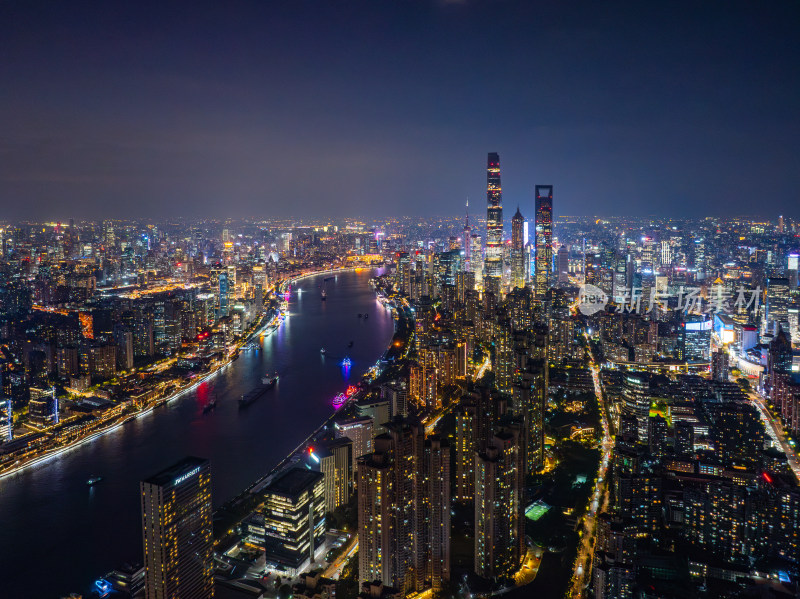 航拍上海外滩黄浦江陆家嘴城市夜景