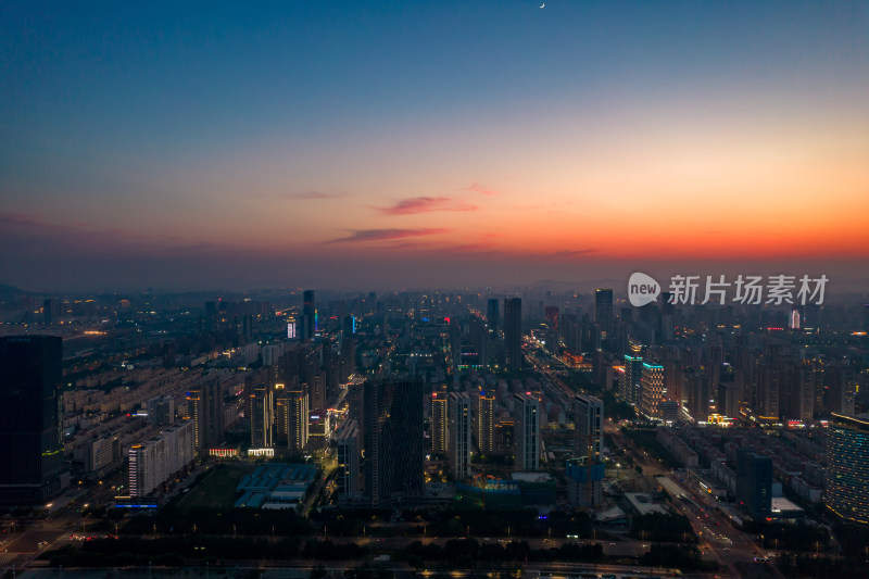 山东日照城市夜幕降临夜景灯光晚霞航拍