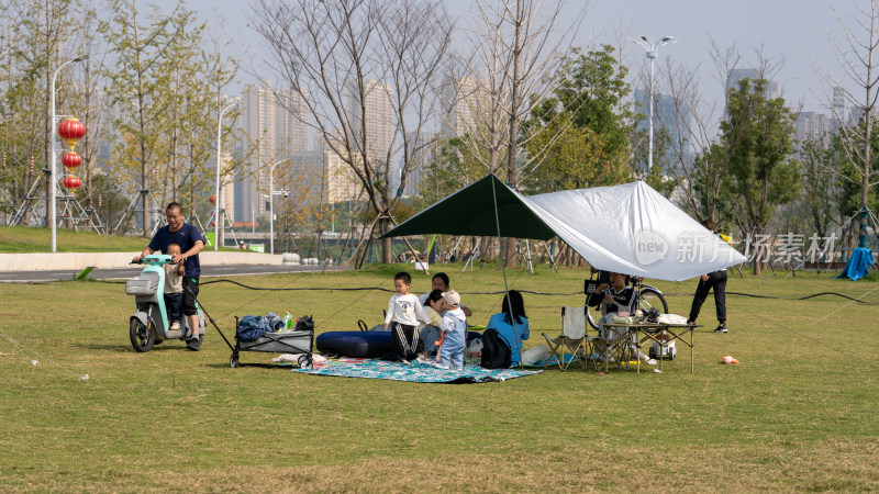 武汉汉阳龙阳湖公园露营