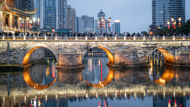 五一劳动节假期贵阳地标景点甲秀楼游玩