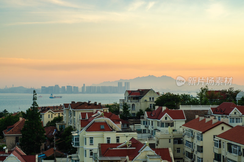 山东青岛夏日老城区海滨夕阳风光