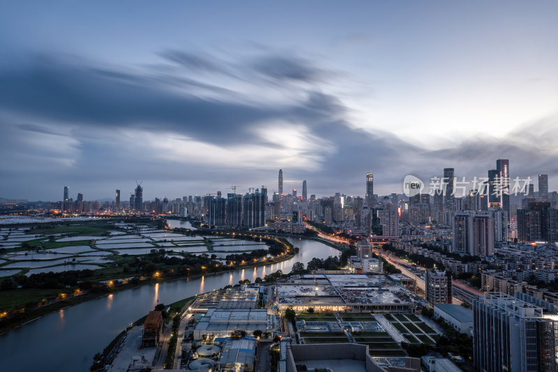 深圳福田CBD大湾区平安大厦夜景蓝调