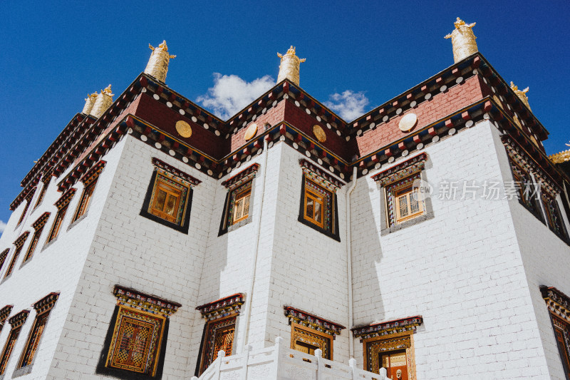 香格里拉噶丹松赞林寺