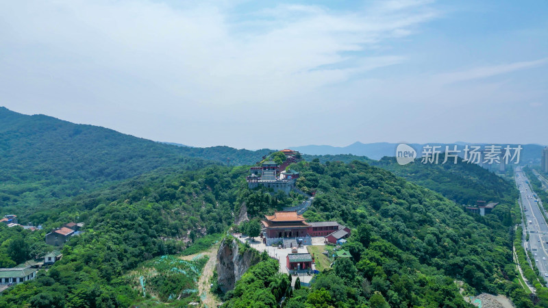 航拍湖北襄阳真武山