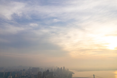 航拍湖北襄阳城市清晨风光