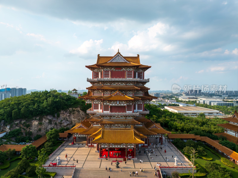 夏季白天航拍江苏徐州宝莲寺全景