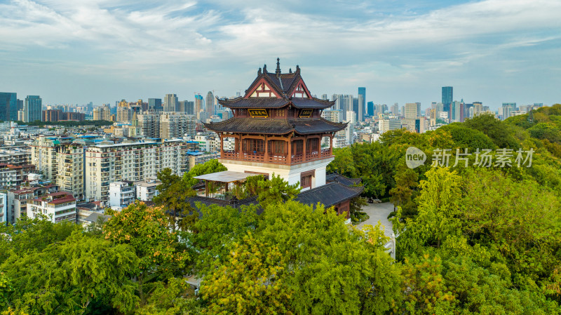 湖北武汉黄鹤楼景区里的白云阁