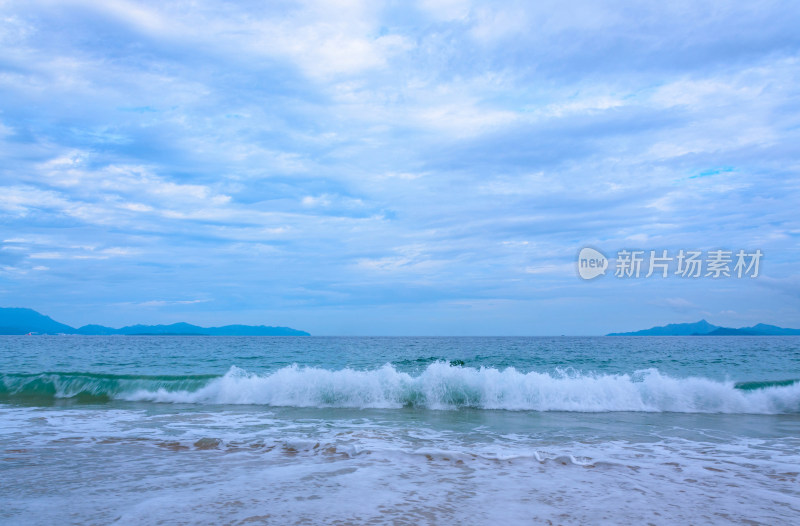 深圳盐田背仔角滨海公园海浪沙滩自然风光