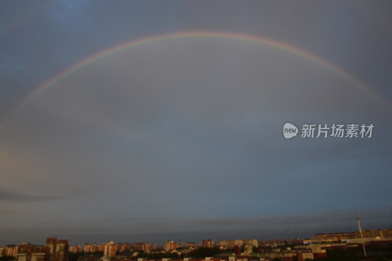 雨后彩虹