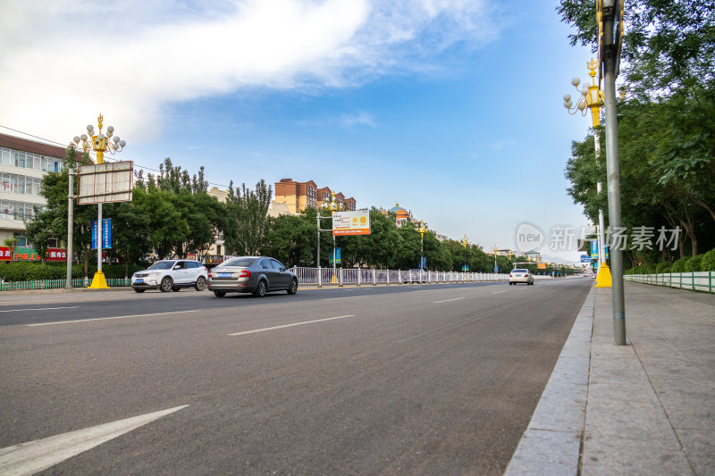 马路车辆城市街道