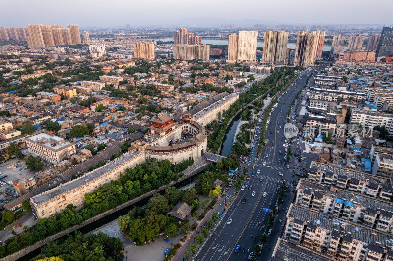 河南洛阳十字街丽景门景区