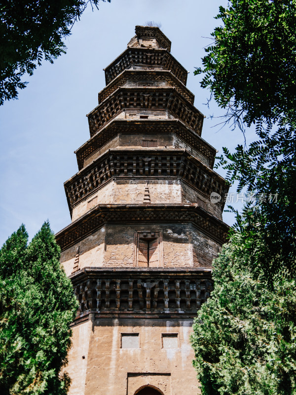 邯郸北响堂山常乐寺白塔