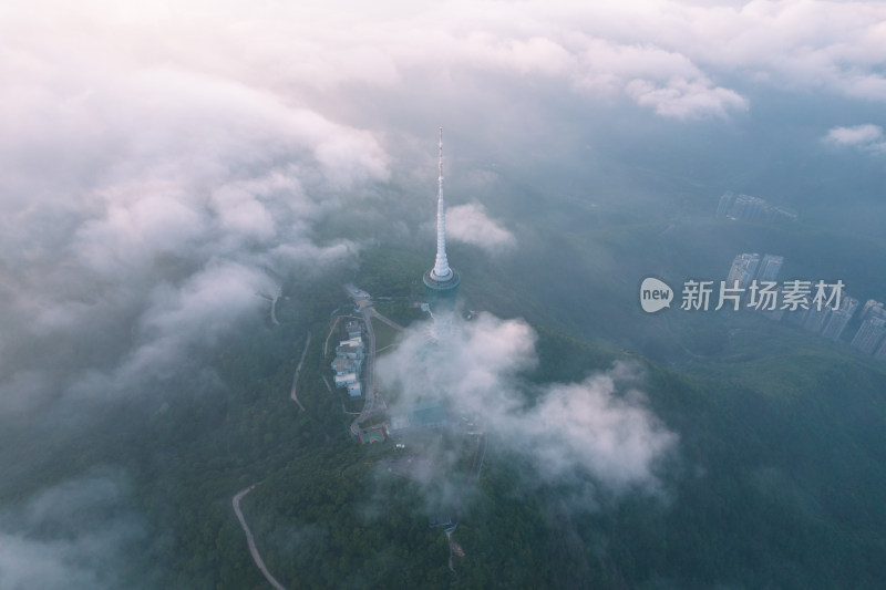 深圳梧桐山云海日出