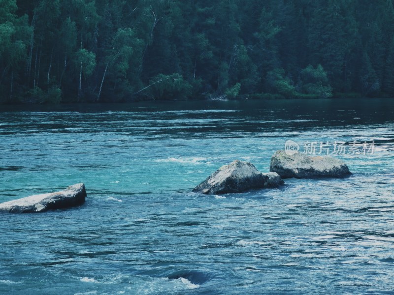 新疆喀纳斯湖风景