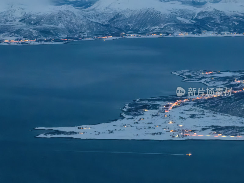 挪威罗弗敦群岛北极圈雷纳冬季雪景高空航拍