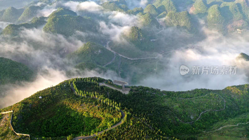 唯美高山日出云海