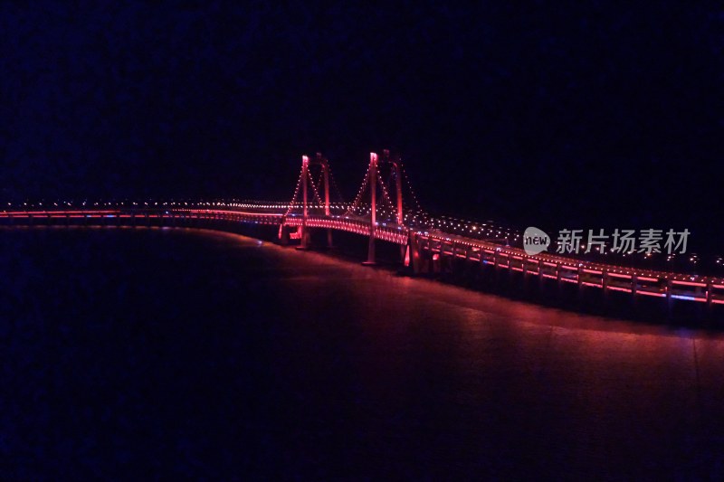 大连跨海大桥的夜景