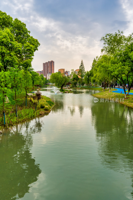 武汉常青公园的水景