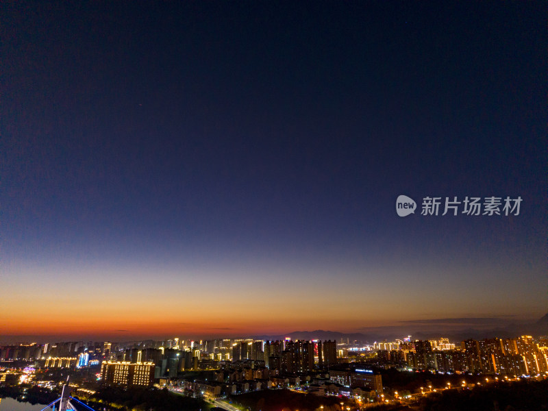 江西上饶城市夜景航拍图