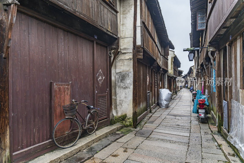 乌镇东栅古街道建筑风光