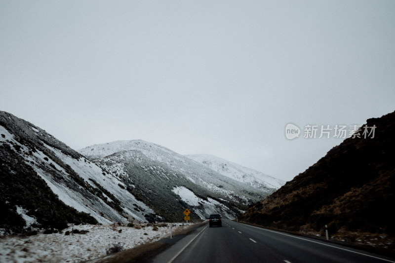 新西兰南岛公路雪景