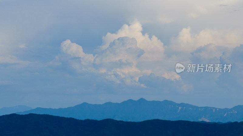 中国福建武夷山黄昏蓝调风景