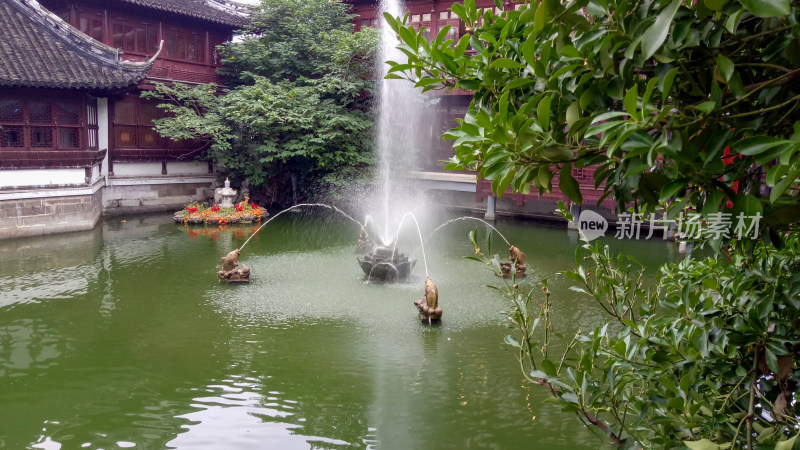 中式庭院池塘喷泉景观