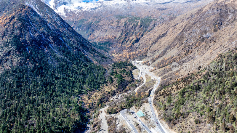 前往川西阿坝理小路自驾游玩