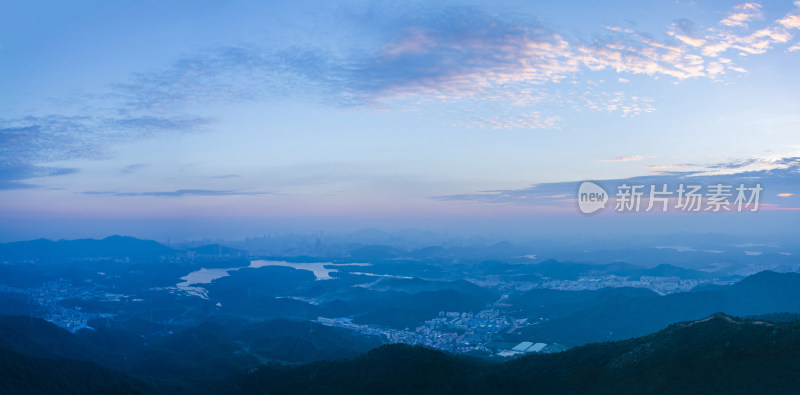 深圳羊台山公园黄昏夕阳晚霞火烧云全景长图