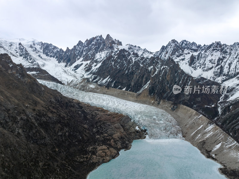 西藏那曲地区布加雪山冰川冰湖高空航拍