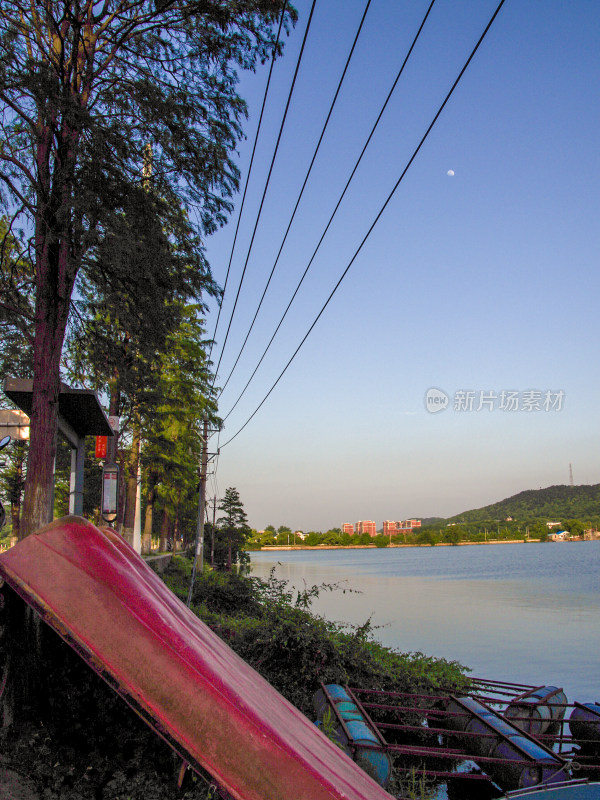 东湖落日