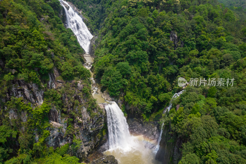 航拍莆田九鲤湖飞瀑景观