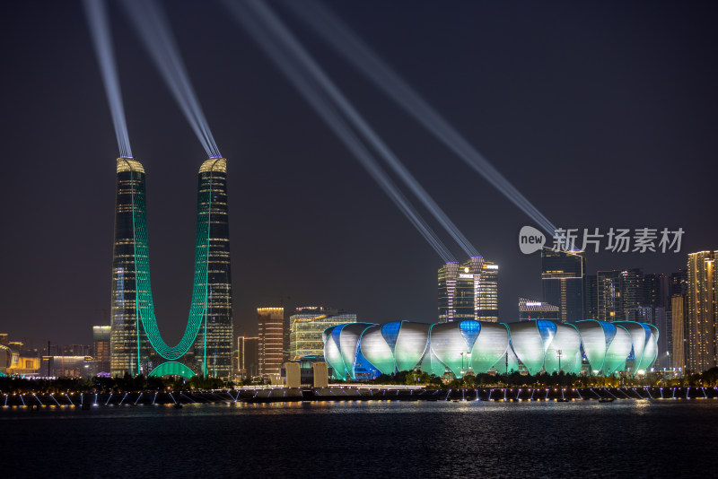 杭州亚运会灯光秀 奥体中心 杭州之门夜景