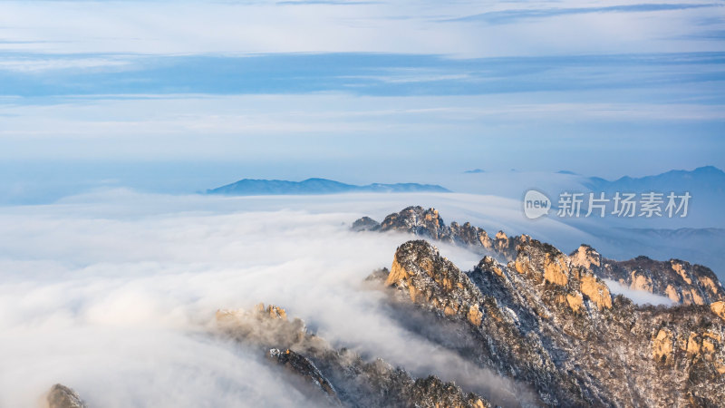 河南洛阳老君山雪景