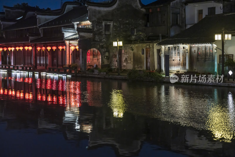 浙江湖州南浔古镇水乡百间楼夜景