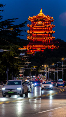 黄昏夕阳晚霞中的武汉长江大桥黄鹤楼景观