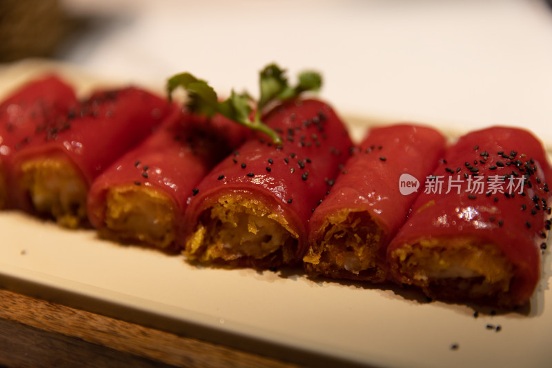 广州特色传统美食早餐点心美味鲜虾红米肠