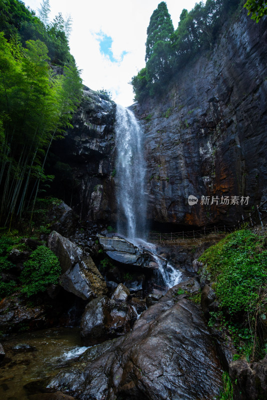 浙江云和沙铺村飞瀑原始秘境