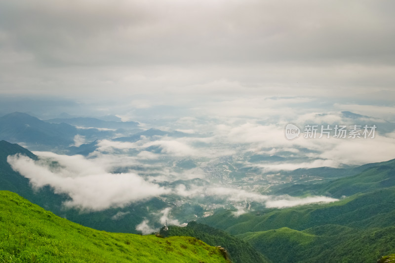 夏天江西武功山的高山草甸