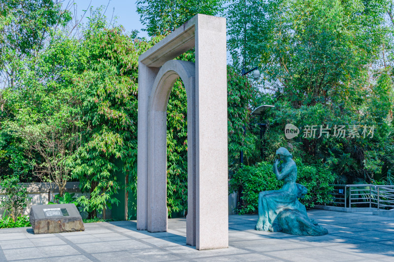 广州雕塑公园艺之门雕塑雕像