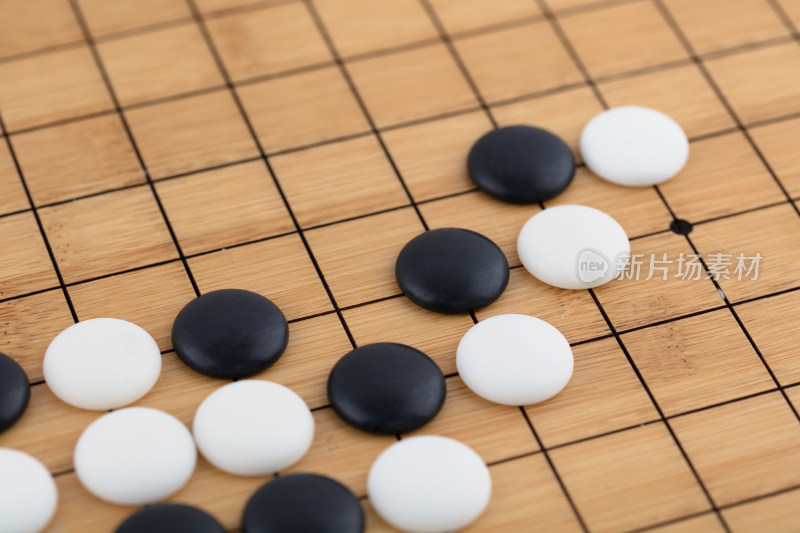 棋盘上的围棋子