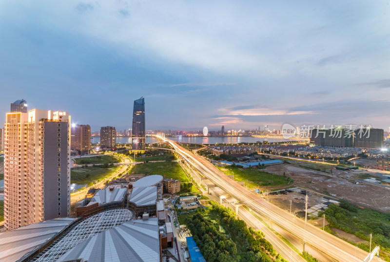 城市车流延时