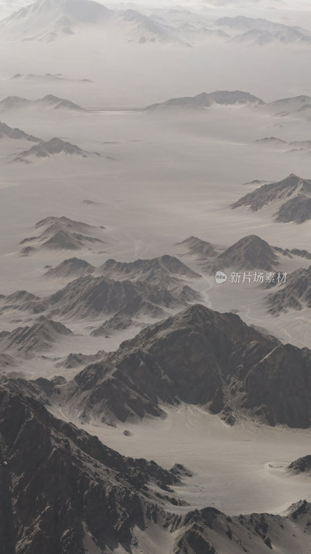 青海海西州茫崖黑独山月球基地网红高空航拍