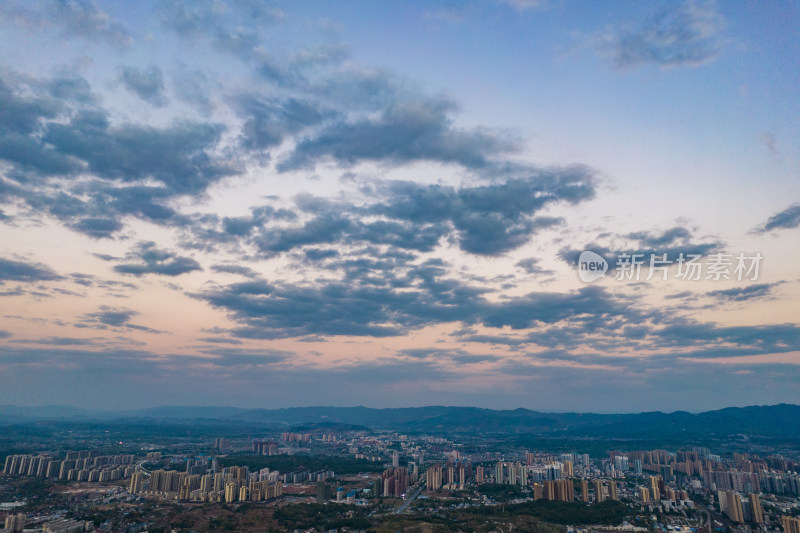 城市夜幕降临晚霞夕阳航拍