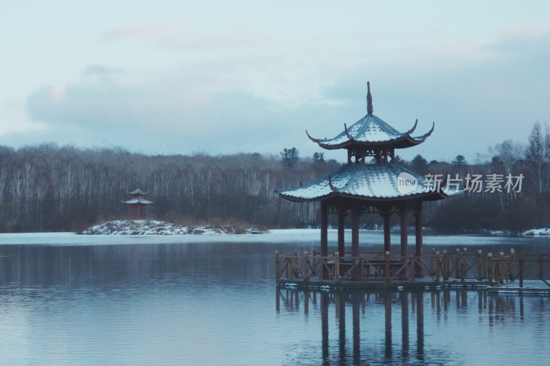 露水河碧泉湖景区