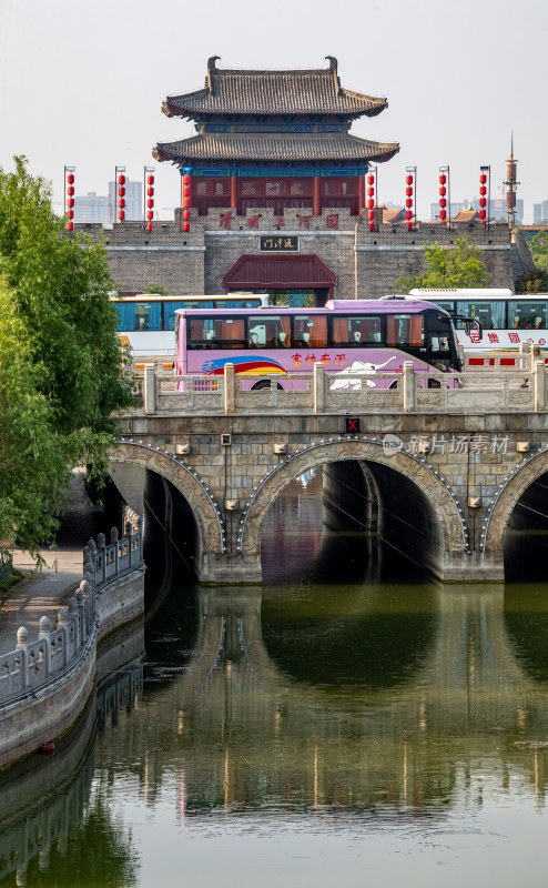 河南开封清明上河园七盛角通津门建筑景观