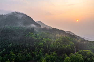 湖北利川日落甘溪山