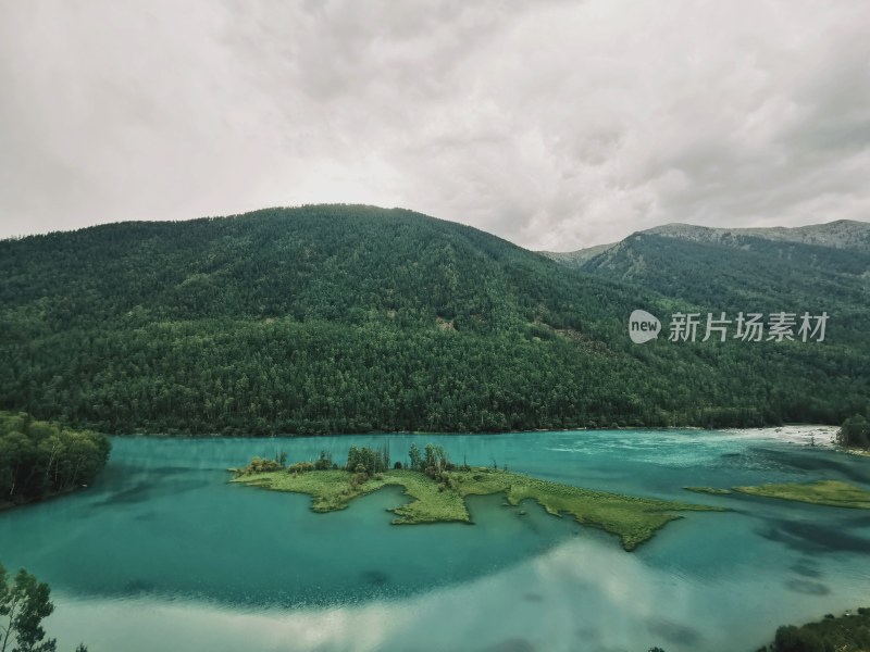 新疆喀纳斯湖风景