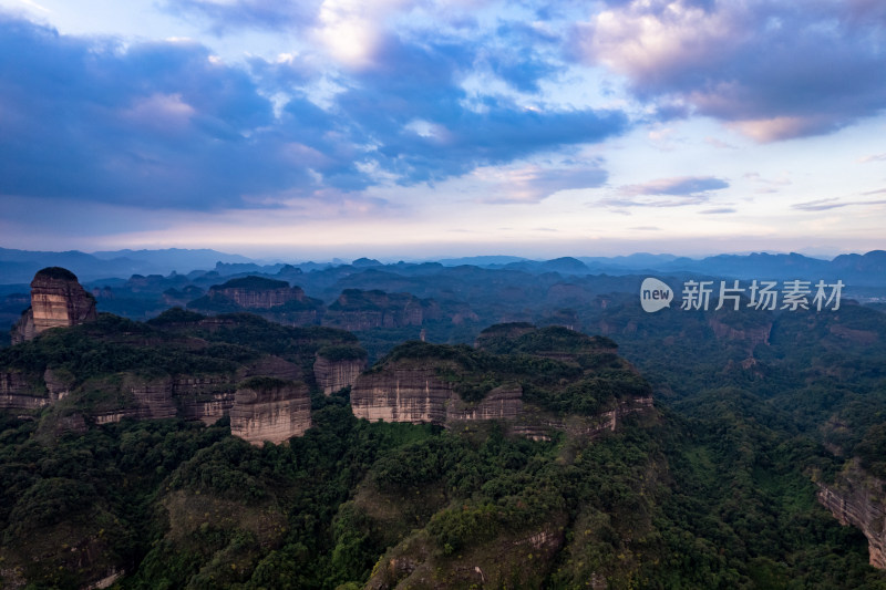 韶关丹霞山晚霞日落航拍图