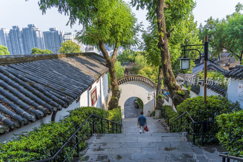 武汉武昌区黄鹤楼公园风景